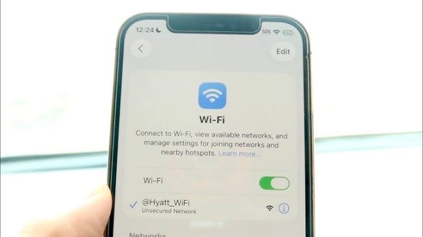 公共 WiFi 下的一次授权误签：5000 美元的安全代价